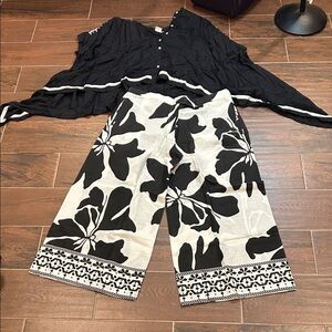 Black and White Floral Indian Women's Coat Set